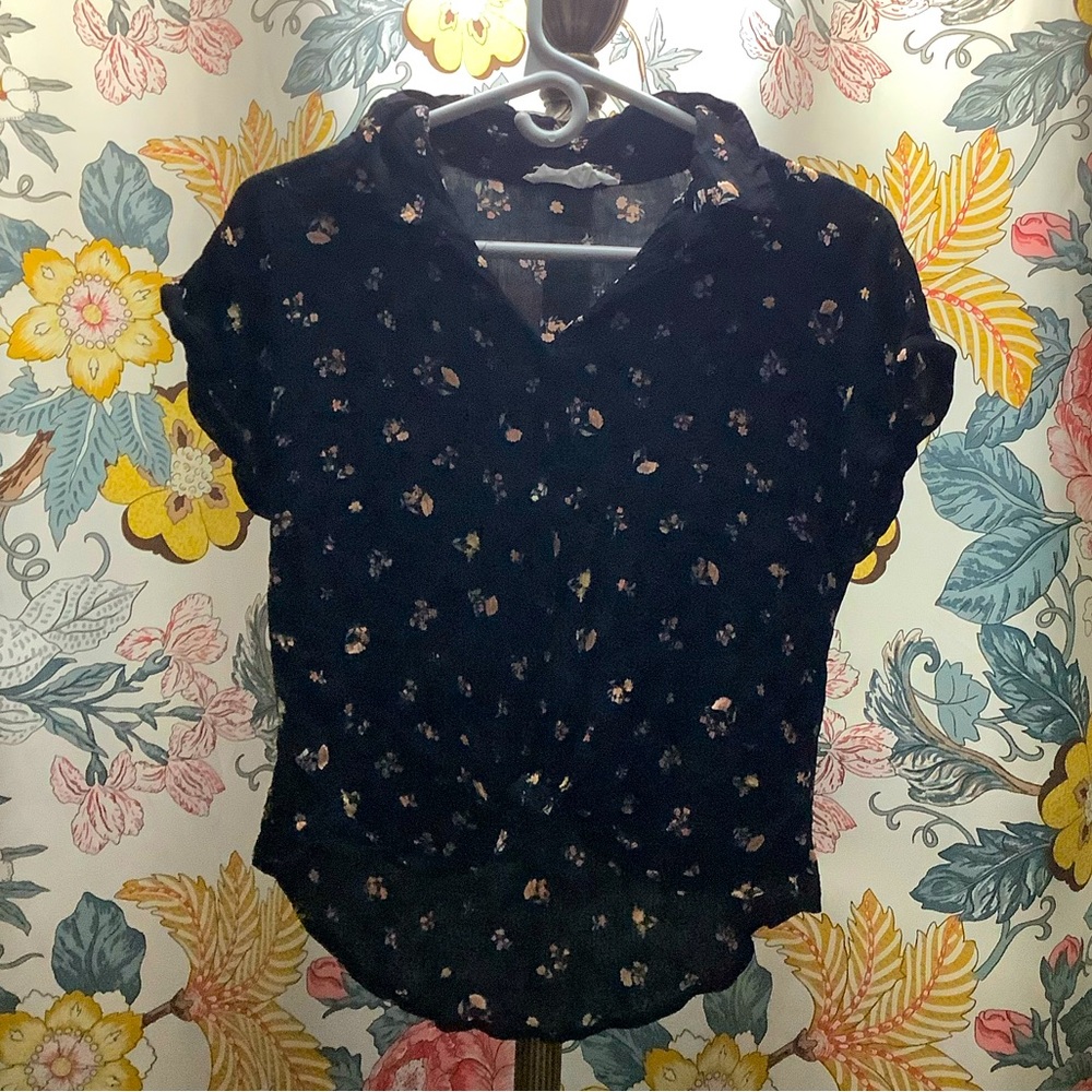 Collar button up black floral top